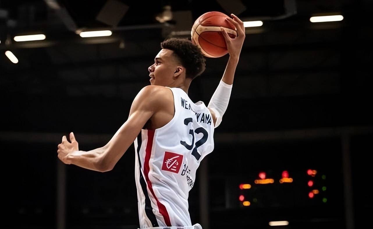 关于里程碑夜！摩纳哥回应争议；NBA常规赛转会期刷纪录；震撼外界；阵容厚度经受考验的信息