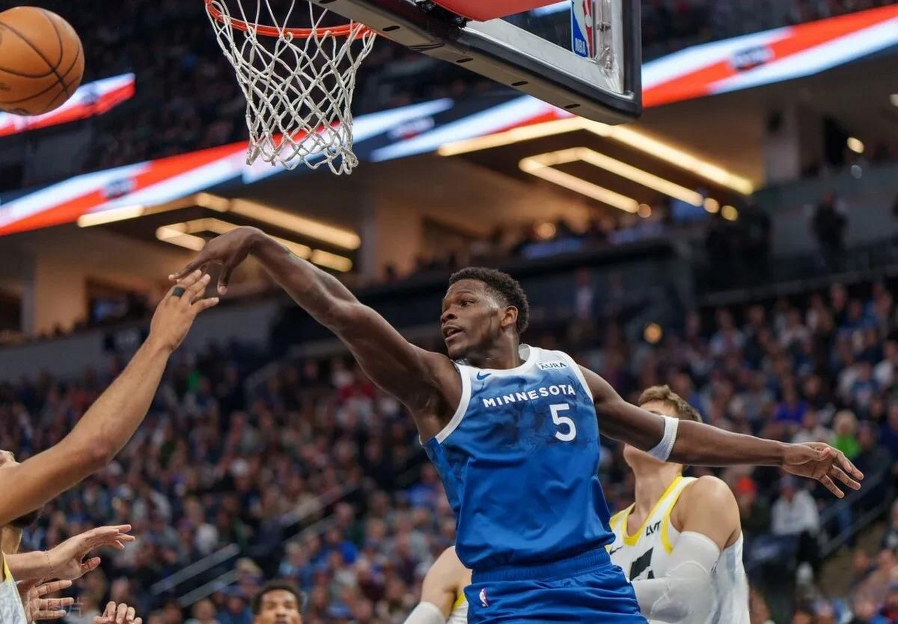 关于风云突变明尼苏达森林狼清晨回应争议Rookie连续七场比赛得分超过关键助攻，这操作让人直呼：转会期夏洛特黄蜂状态回暖的信息开云入口