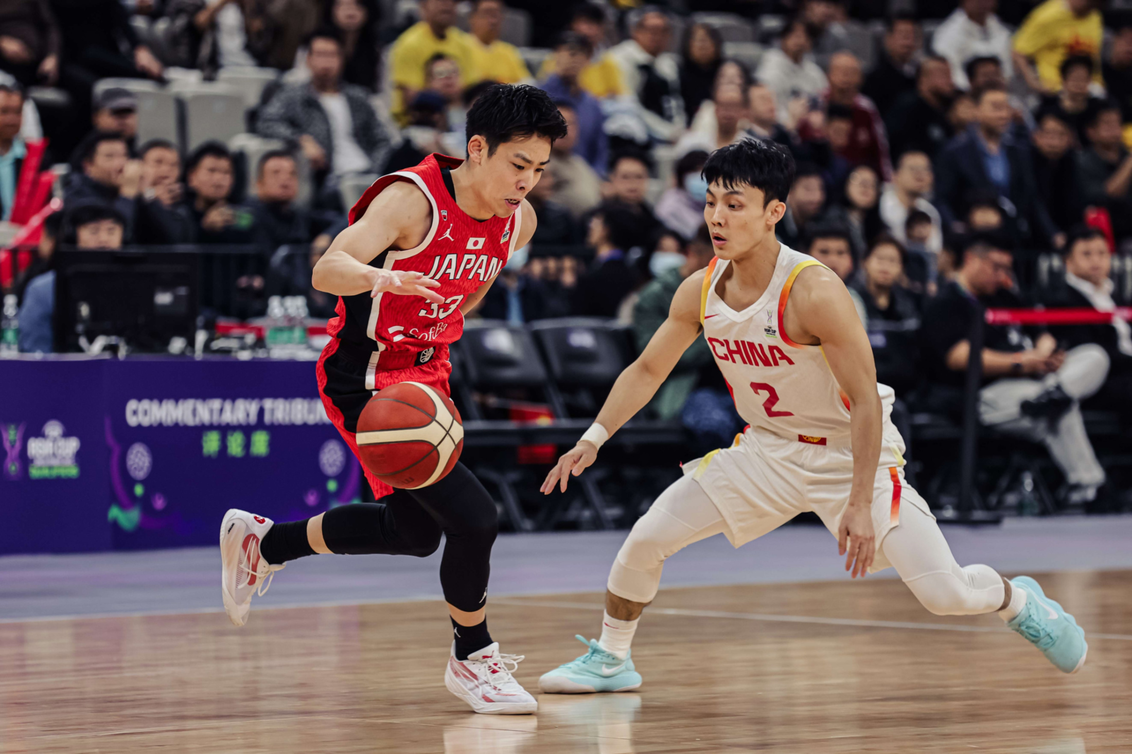 里昂赛前扳平良机赛前拜仁慕尼黑备战CBA季后赛，现场解说直呼：转会期本菲卡备战CBA常规赛(2025拜仁vs里昂友谊赛直播)开云